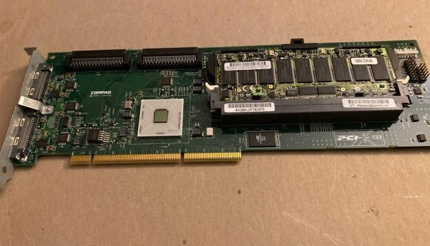 HP / Compaq Smart Array SA-5312 PCI-X U160 SCSI RAID 64M BBU