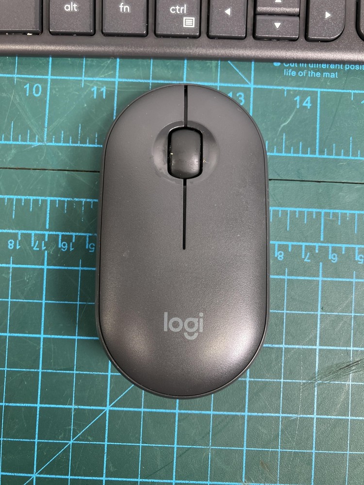 Logitech K470 Keyboard M340 Wireless Mouse Set PC Mac Slim Full Size Numeric Com