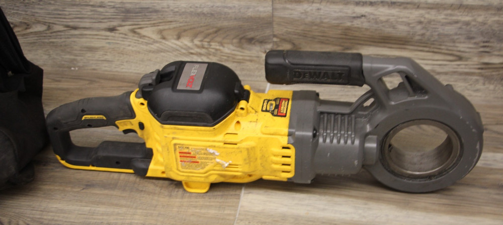 DEWALT Flexvolt 60V Max Pipe Cordless Threader (DCE700) TOOL ONLY