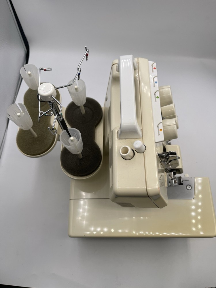 Bernette by Berninia Funlock 006D Sewing Machine, Accessories /Tested & Working