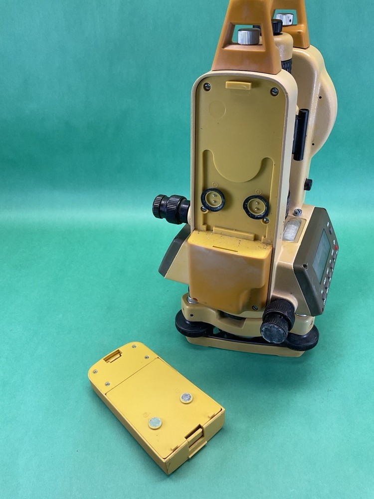 South Electronic Theodolite ET-20 W/ Case - UNTESTED