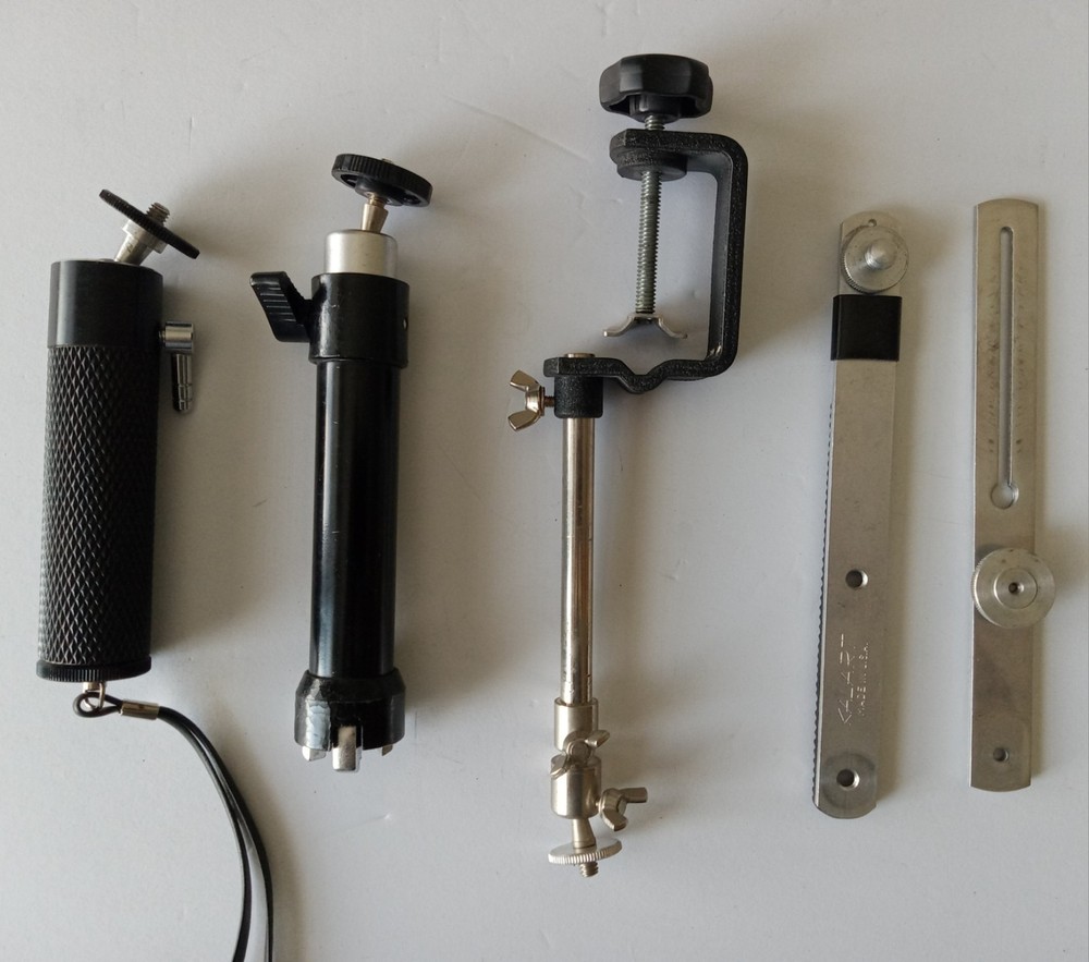 Camera Kalart Flash Bracket, 2 Vintage Mini Tripods Camera Bracket