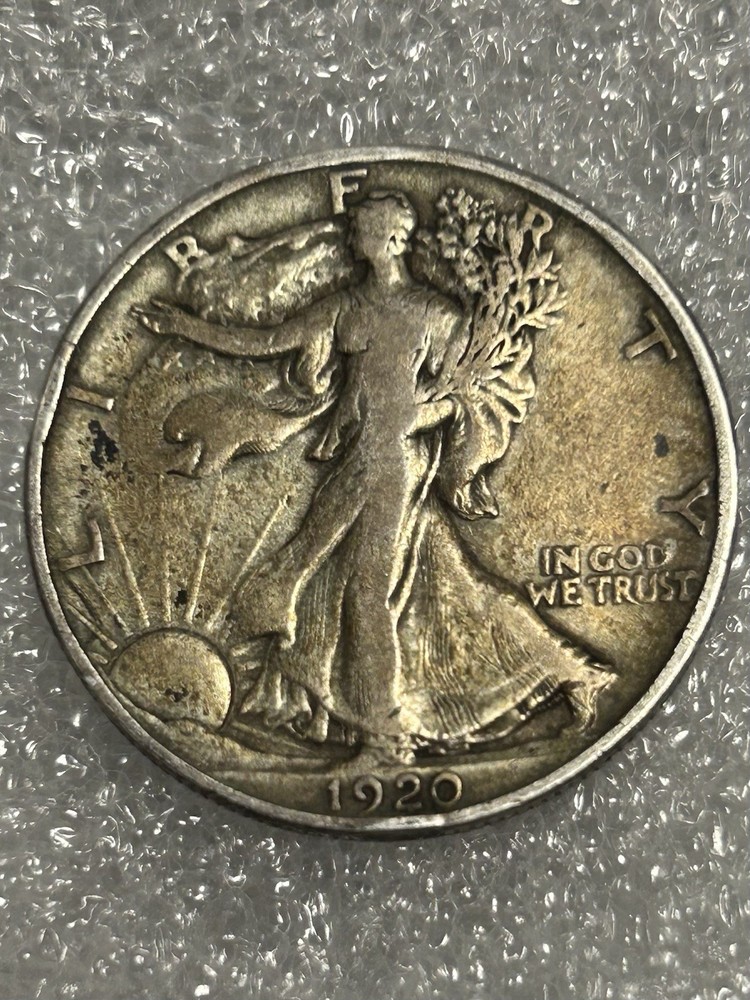 1920 Walking Liberty Silver 50¢ DL22