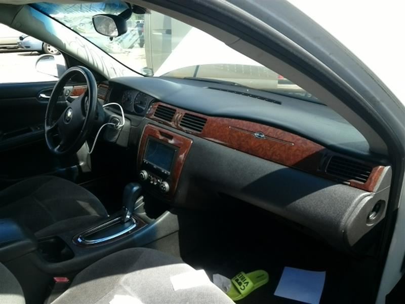 IMPALA 2011 Fuse Box Cabin 1044028031