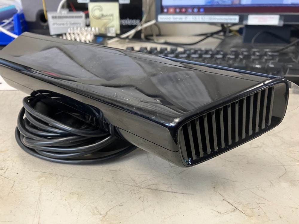 Microsoft Xbox 360 Black Kinect Sensor Bar with Power Supply