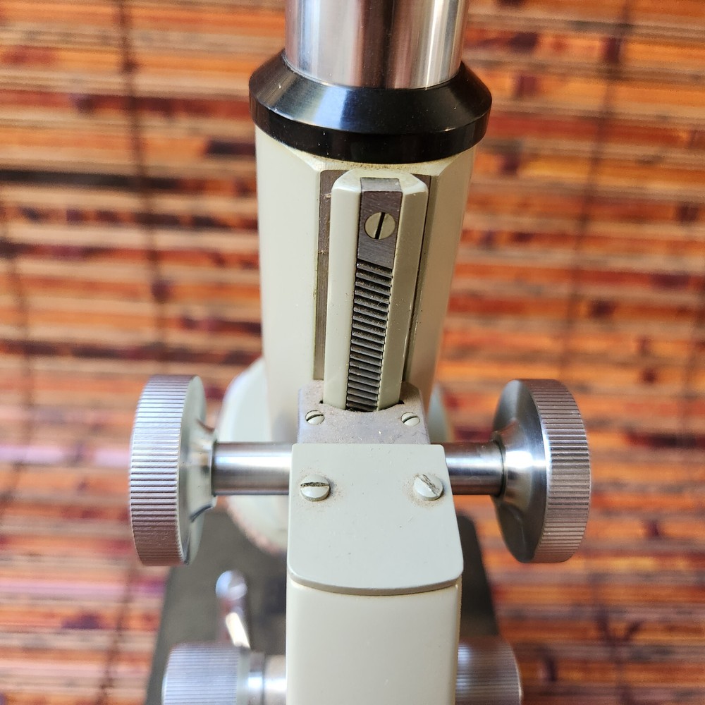 ESTEN MICROSCOPE NO. 652502 - Made in Japan, VERY SOLID CONSTRUCTION