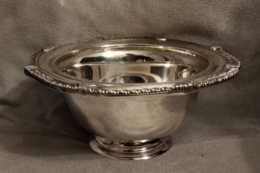 Vintage Lunt 646 Silver Dish Plate Round Catchall 6" Silverplate EUC Trinket