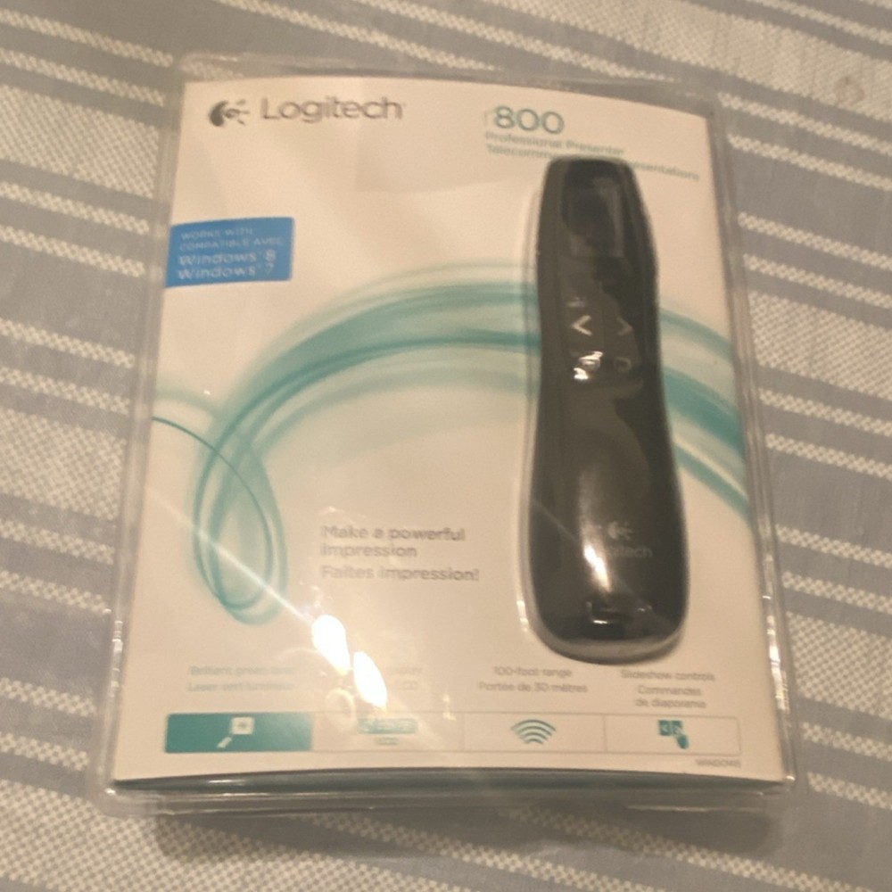 Logitech R800 Wireless Presenter Remote Control, Pointer, LCD Display, Black