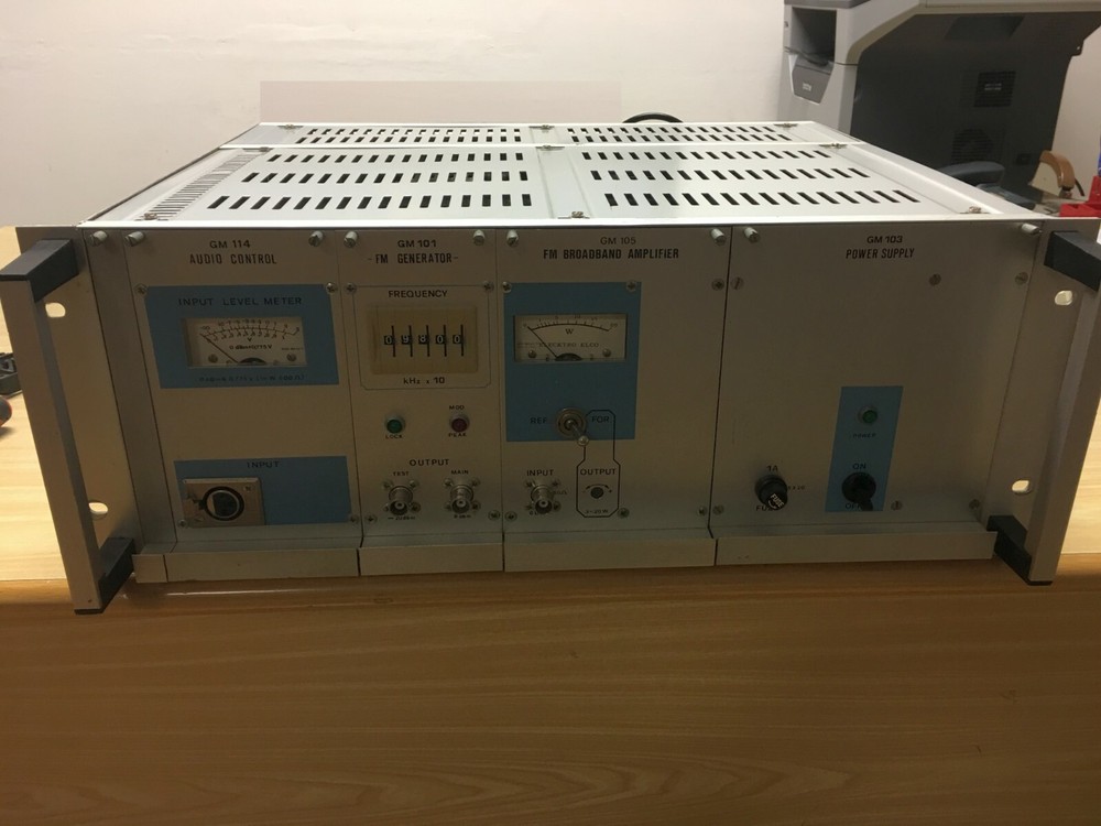 Broadcast Professional Transmitter 20 w - from 88 to 108 Mhz - Elecktro Elco