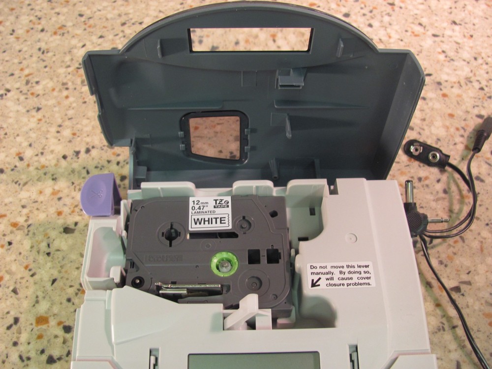 Brother P-Touch PT-1800/1810 Electronic Label Maker Printer