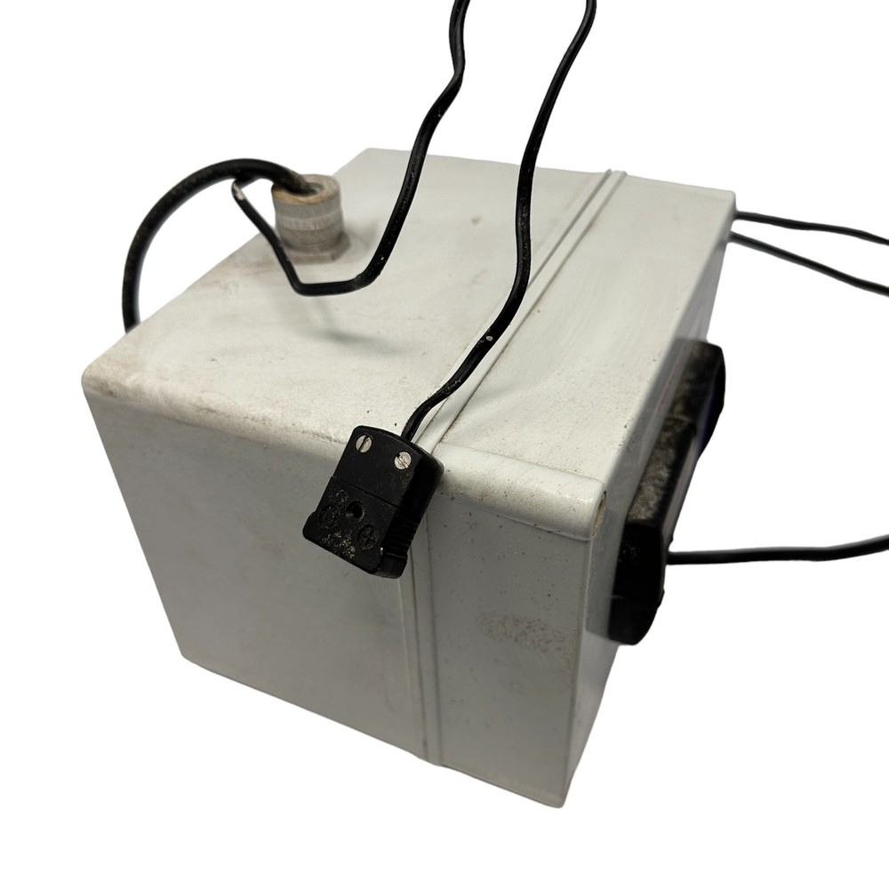 Precision Digital Temperature Indicator Meter in PDA2811 Plastic Enclosure