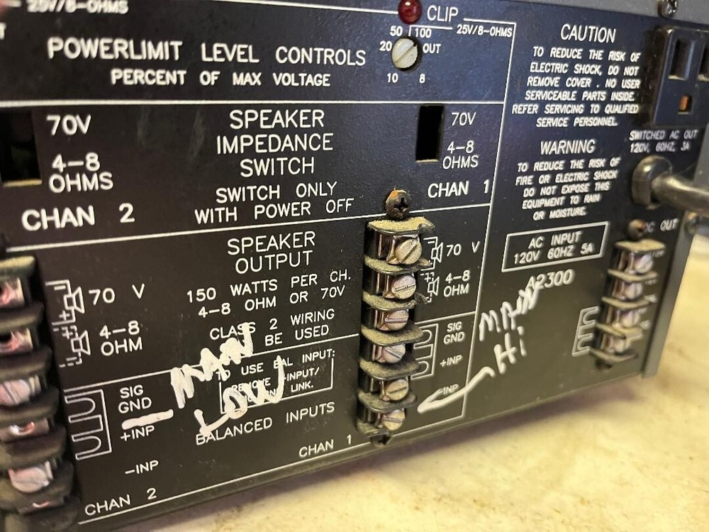 QSC A2300 2-Channel Dual Power Amplifier Amp