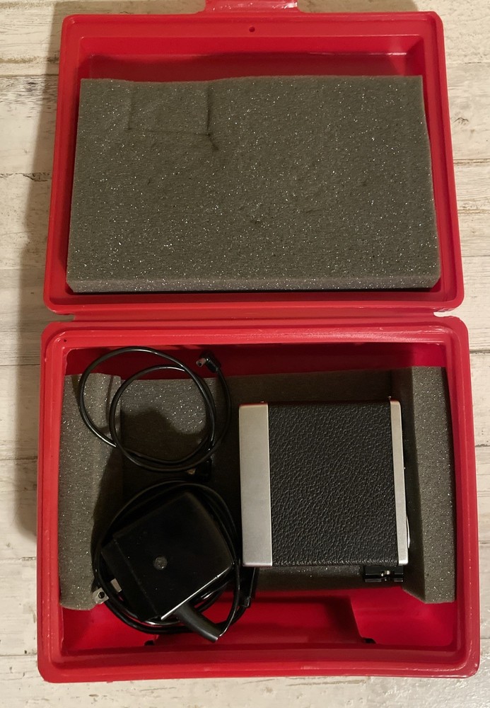 Honeywell Strobe Camera Flash With Case, Adapter & Cords