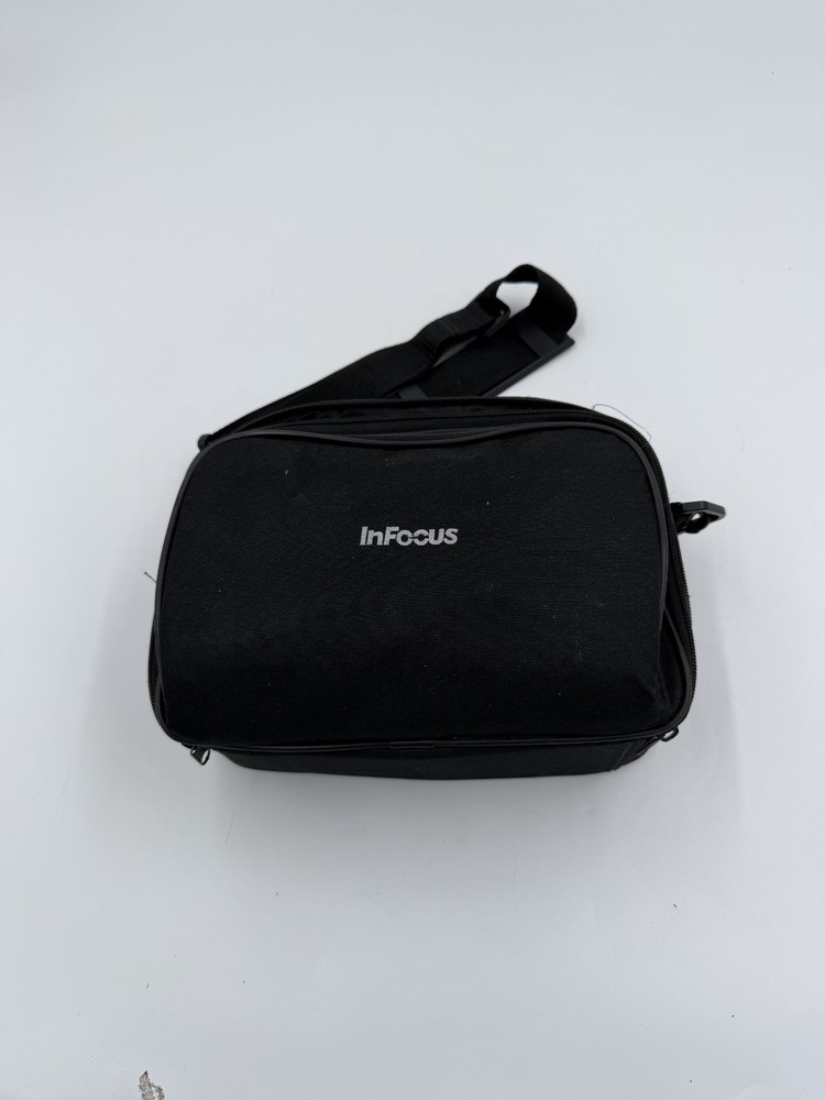 InFocus IN1102 DLP Projector bundle + Remote + Cables +Case