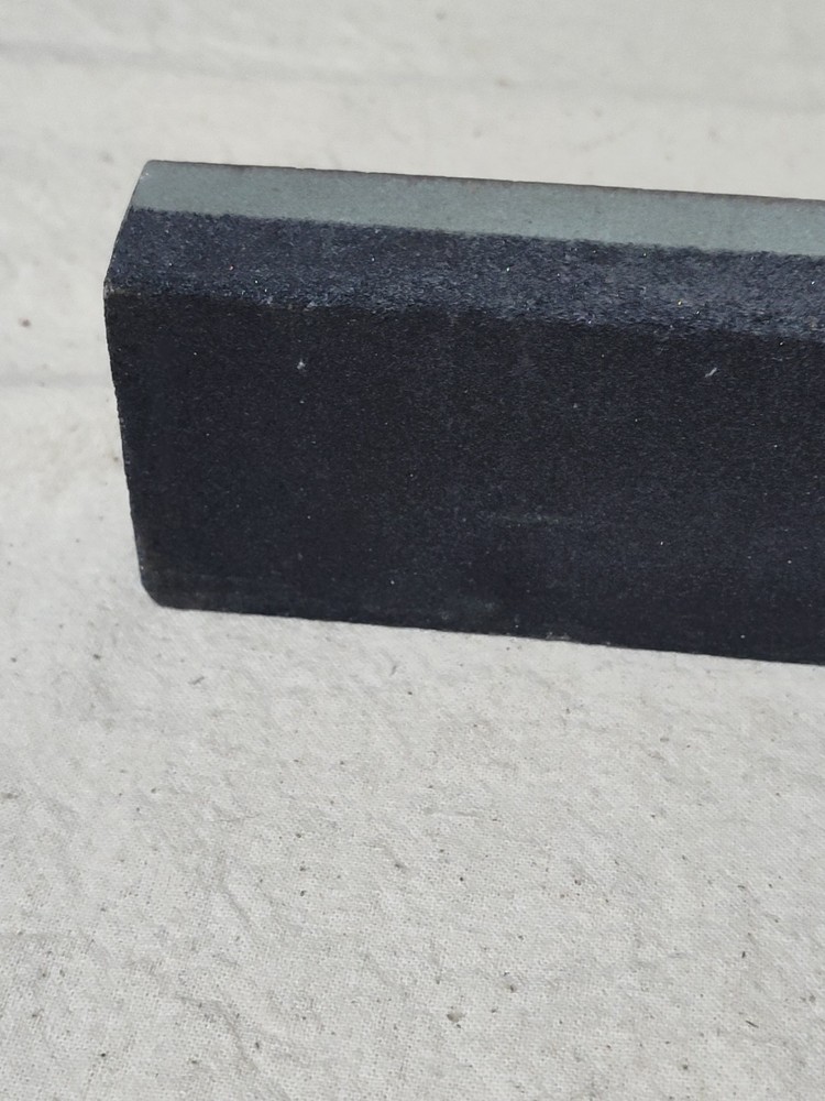 Winco Fine/Medium #83 Grade Sharpening Stone, 8" X 2" X 1", Gray D2