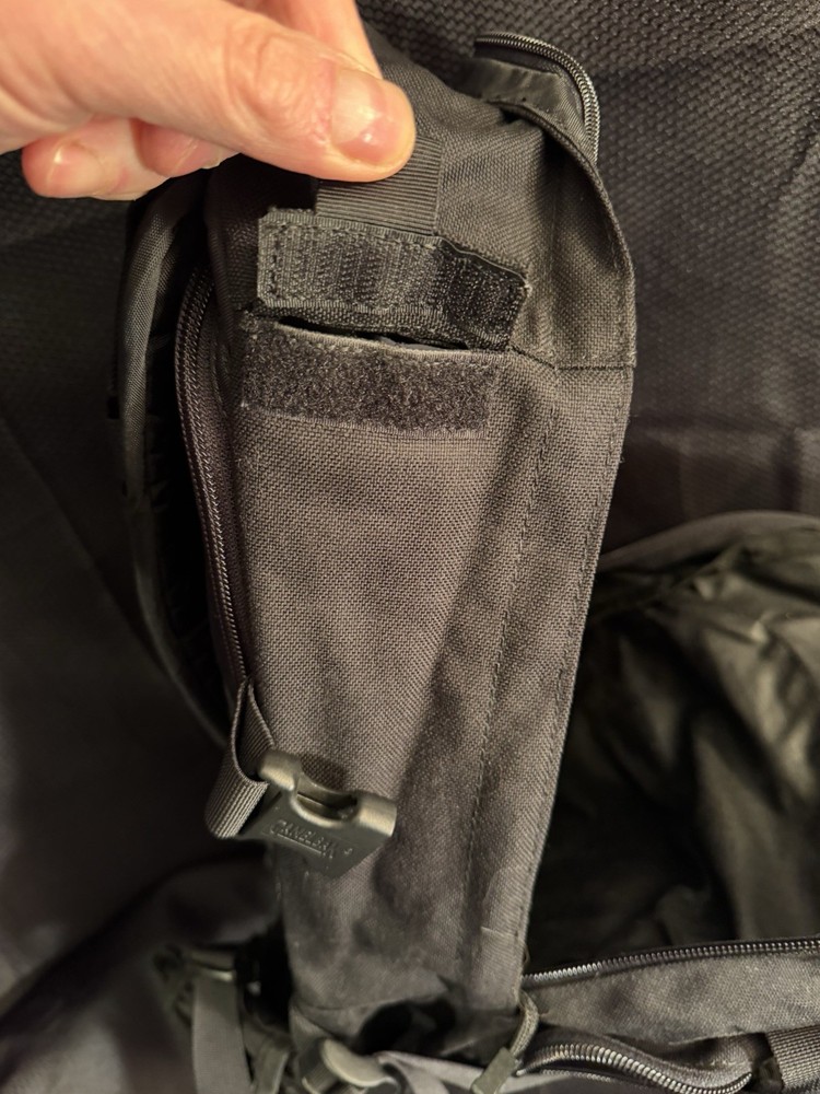 CAMELBAK Maximum Gear Hydration Backpack | Black | Padded Straps | Stowable Belt