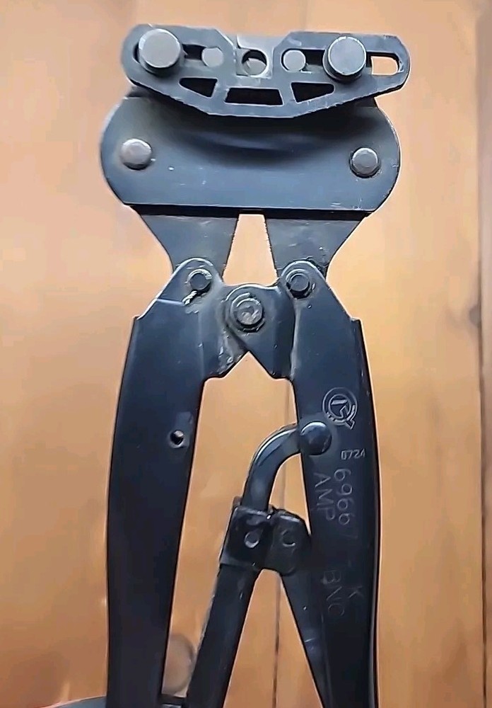 AMP 69667 - K HAND RATCHET CRIMPER CRIMPING TOOL