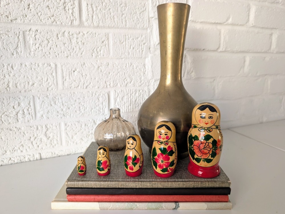 Vintage Nesting Dolls | Floral Matryoshka | Stacking Dolls