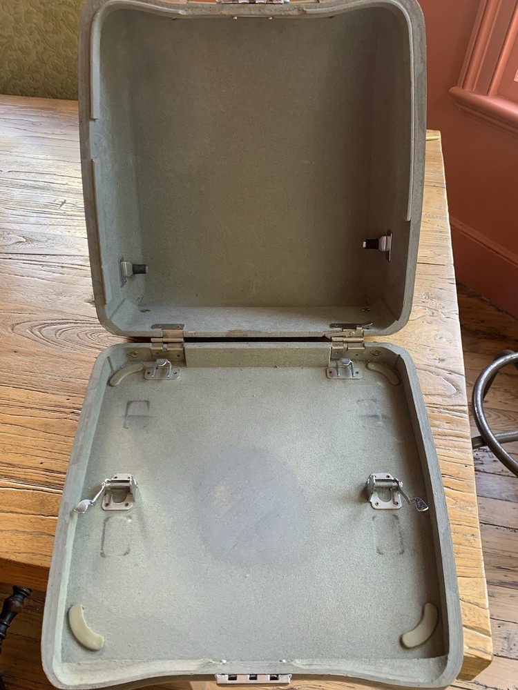 olympia sm2 typewriter, Congress Elite