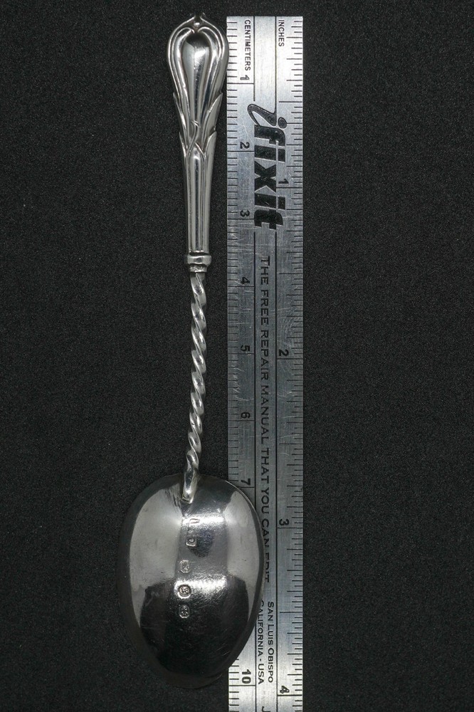 Antique Solid Sterling Silver Teaspoon. 6g. William Davenport.
