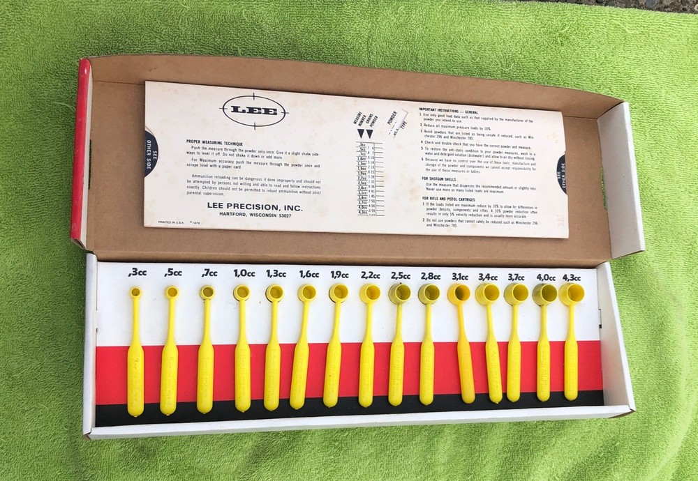 Lee Improved Reloading Powder Measure Kit With 15 Measures Includes Slide Chart