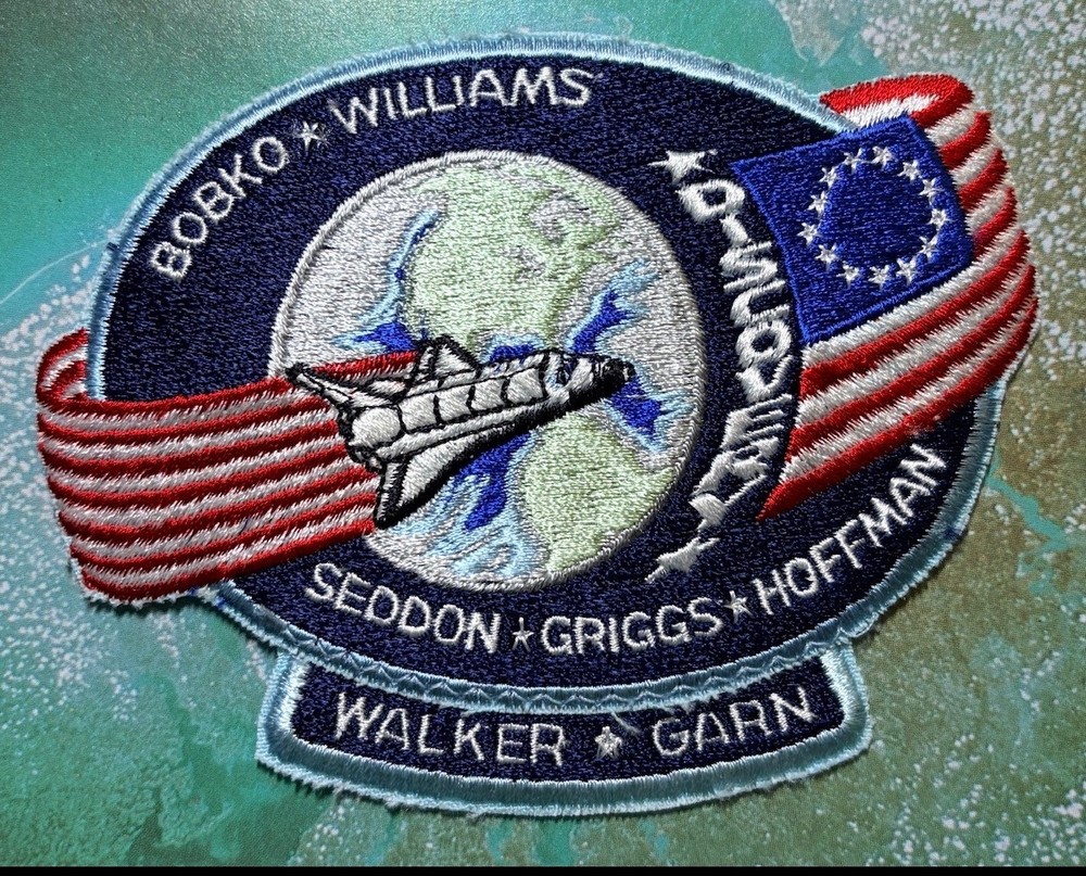 STS 51D  SPACE SHUTTLE DISCOVERY MISSION PATCH SEWN / ADDED LOWER FLAP