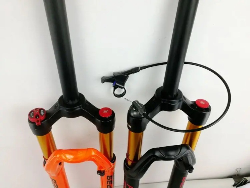 Mountain Bicycle Air Fork 27.5 29in Shoulder/Wire Control Damping Front Fork