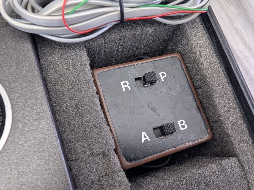 AS IS - UNTESTED Counter Surveillance Electronics Kit Bug Sweep RF Locator Used