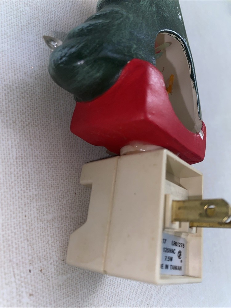 VTG Ceramic Christmas Tree Nightlight Plug In *READ Bulb Base Stuck