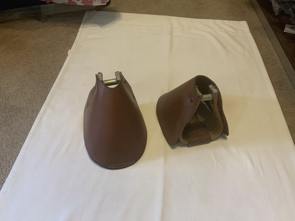 Western Stirrups With Covers