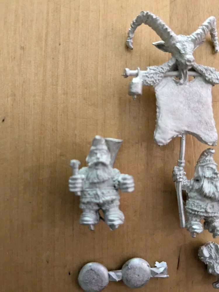 Old School Miniatures Alpine Dwarf Command Metal
