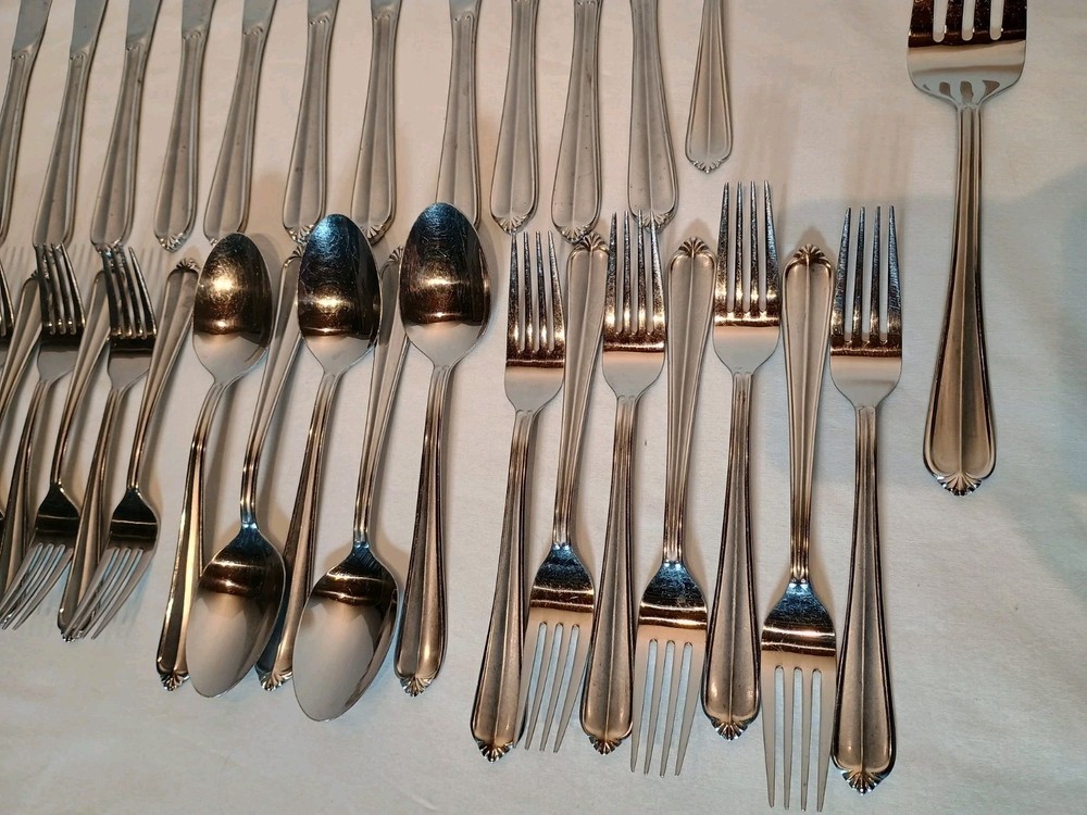 Hampton Silversmiths Stainless 235 Flatware 38 Pieces Silverware Charlotte Ptrn