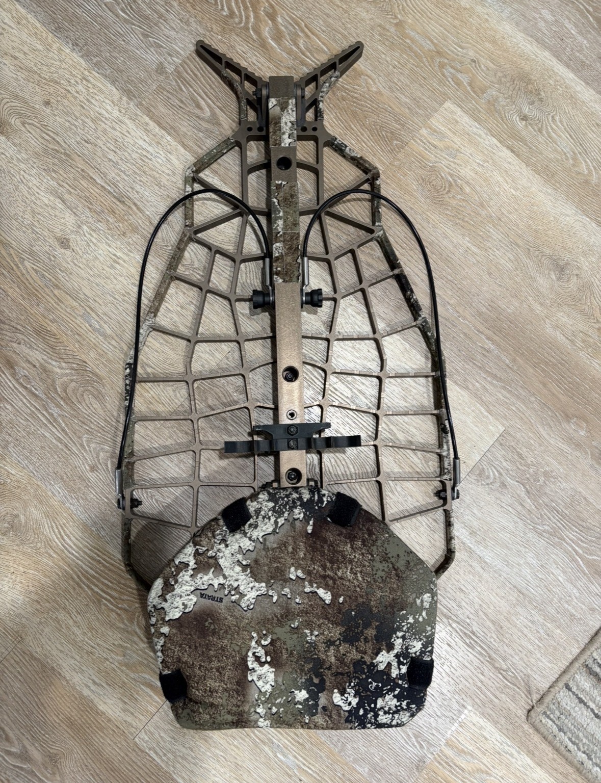 Beast Hunting Treestand Beastgear Hang-On Tree Stand for Deer Hunting Gen 1