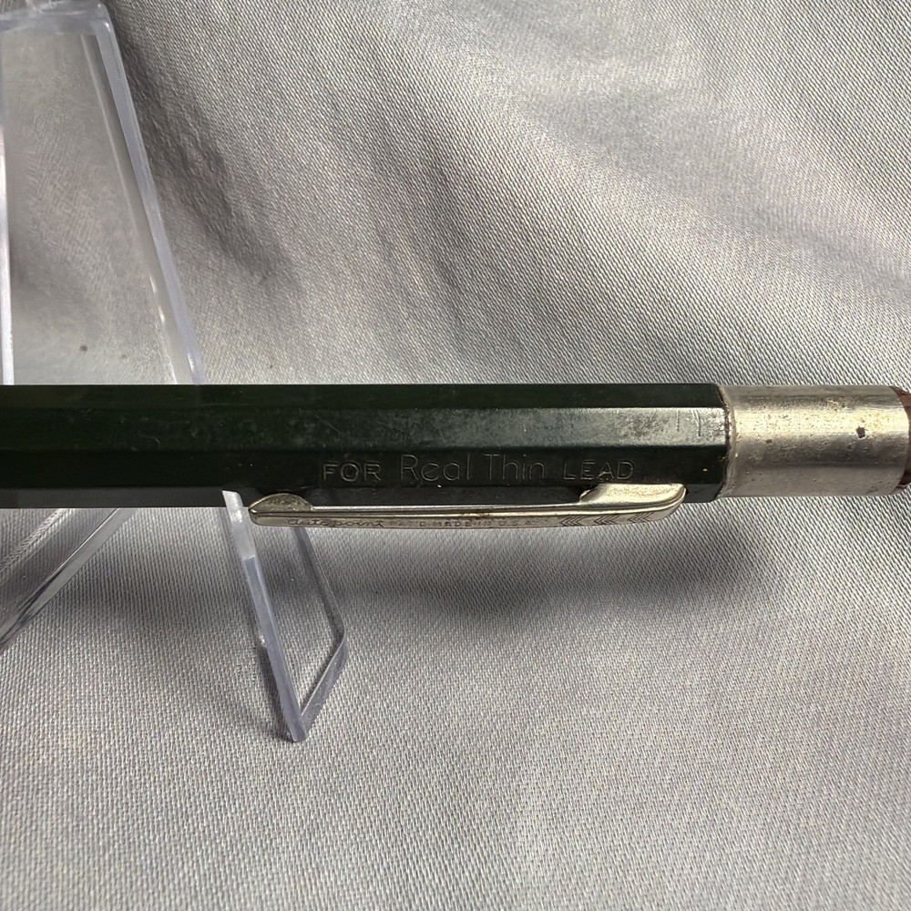 autopoint mechanical pencil Green And Black. Does Not Work