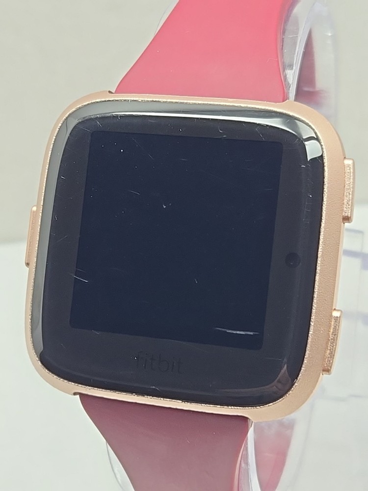 Fitbit Versa FB504 Smartwatch Heart Rate Bluetooth Activity Tracker W Charger