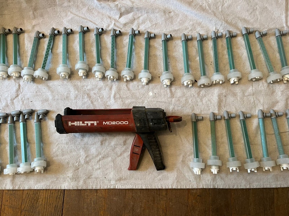 40+ Quadro Epoxy/Glue Mixing Nozzles + DM2000