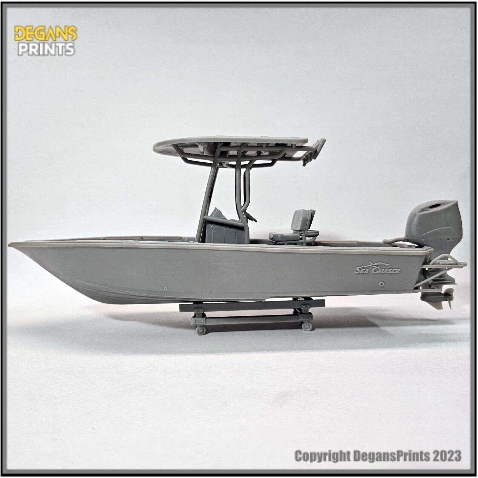 SeaChaser 23LX Center Console Boat Model and trailer kit 1-24 scale diorama boat