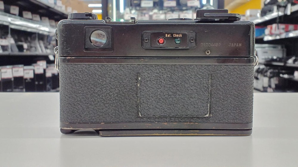YASHICA ELECTRO35GT camera