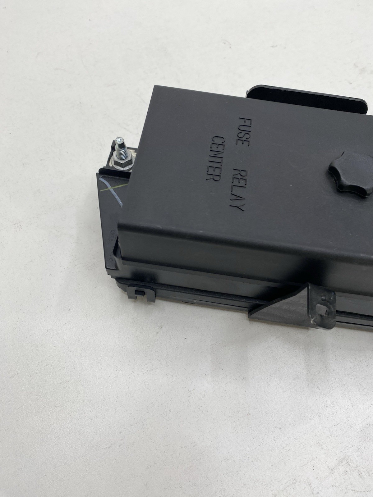 1998 Chevrolet Corvette Passengers Side Floor Fuse Box 12193837 OEM