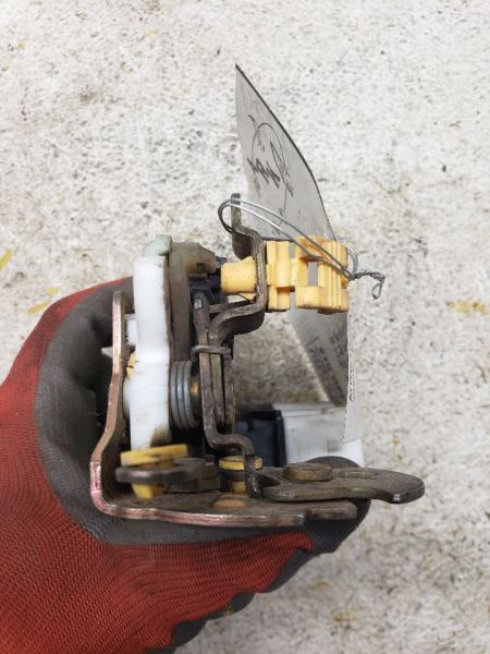 2003 MONTE CAR Keys/Latches/Locks 278318