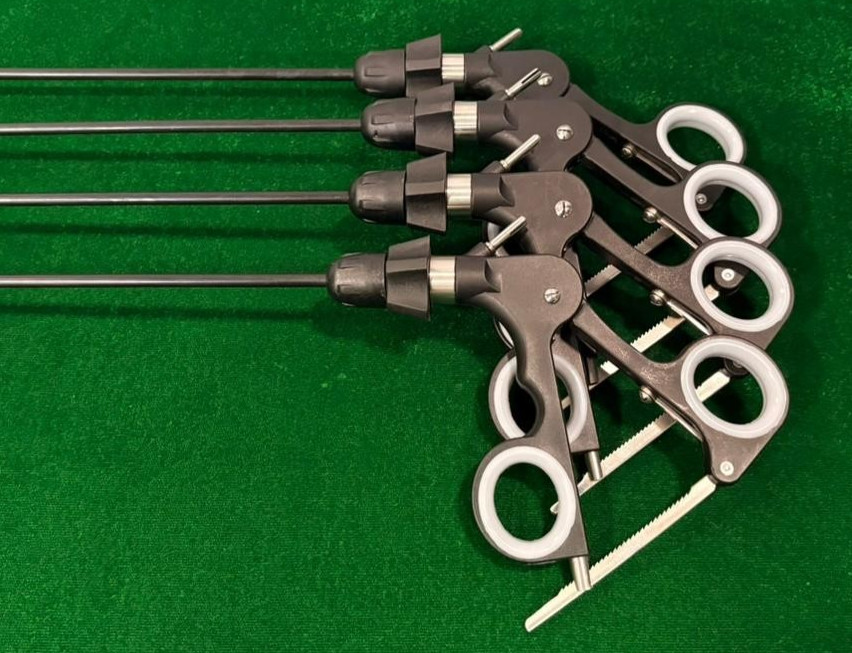 4pc Laparoscopic Claw Forcep/ Toothed 2x3 Grasper 5mmx330mm Reusable Instruments