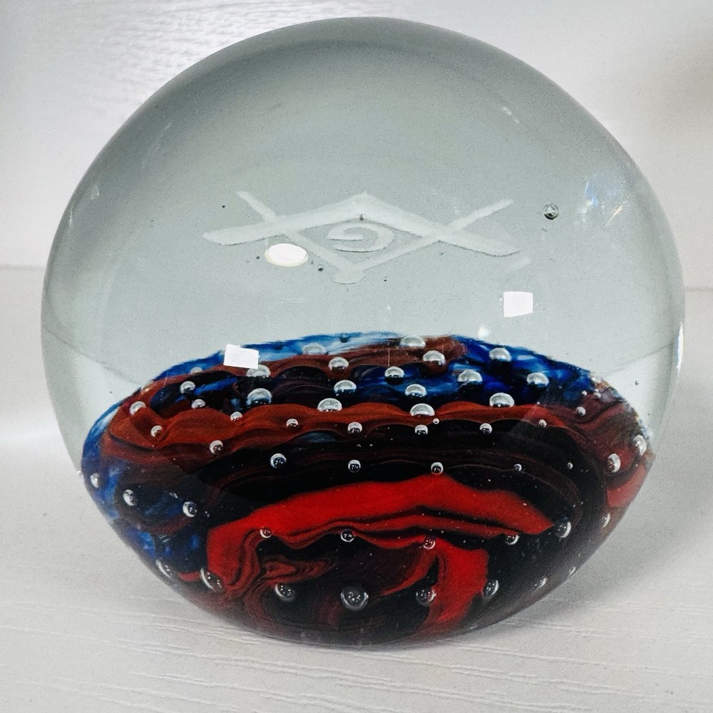 Masonic Paperweight Gentile Glass Controlled Bubble Compass Square