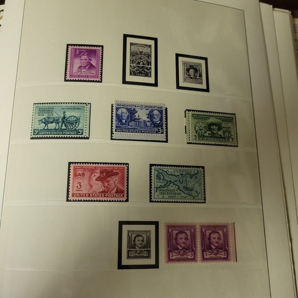 LINDER STAMP ALBUM WITH HINGELESS NEW AND USED STAMPS