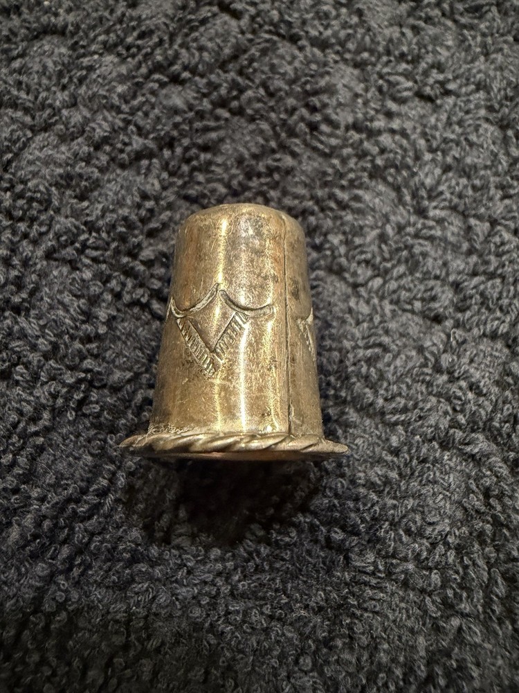 British Hallmarked Sterling Silver Thimble (Size 10)