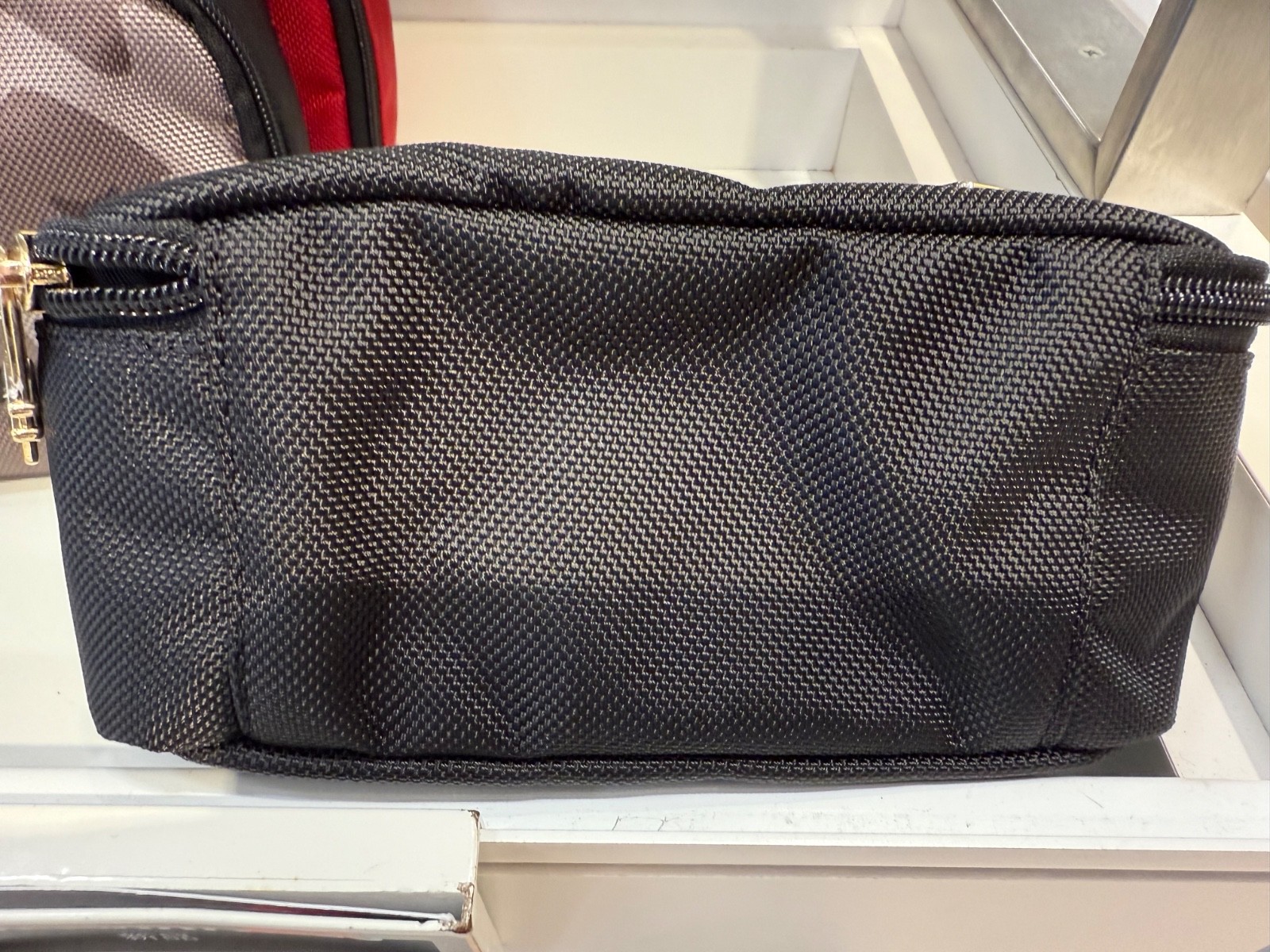 NEW TUMI Zippered CUBE TRAVEL POUCH - Cosmetic Bag - BLACK with GOLD