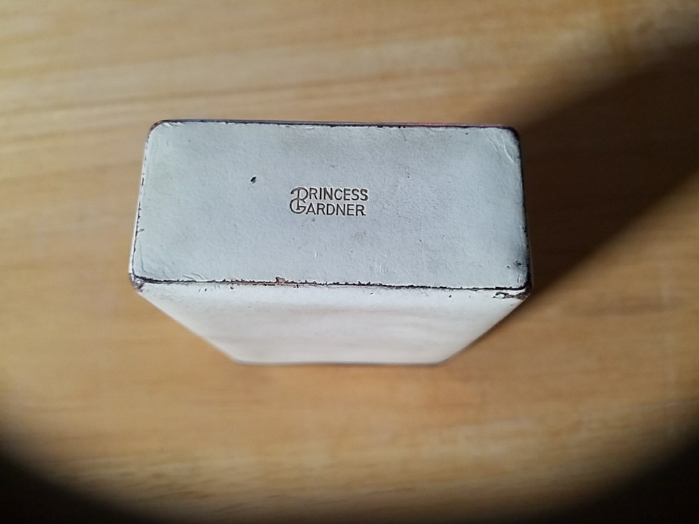 Vintage Princess Gardner Retro Cigarette Case