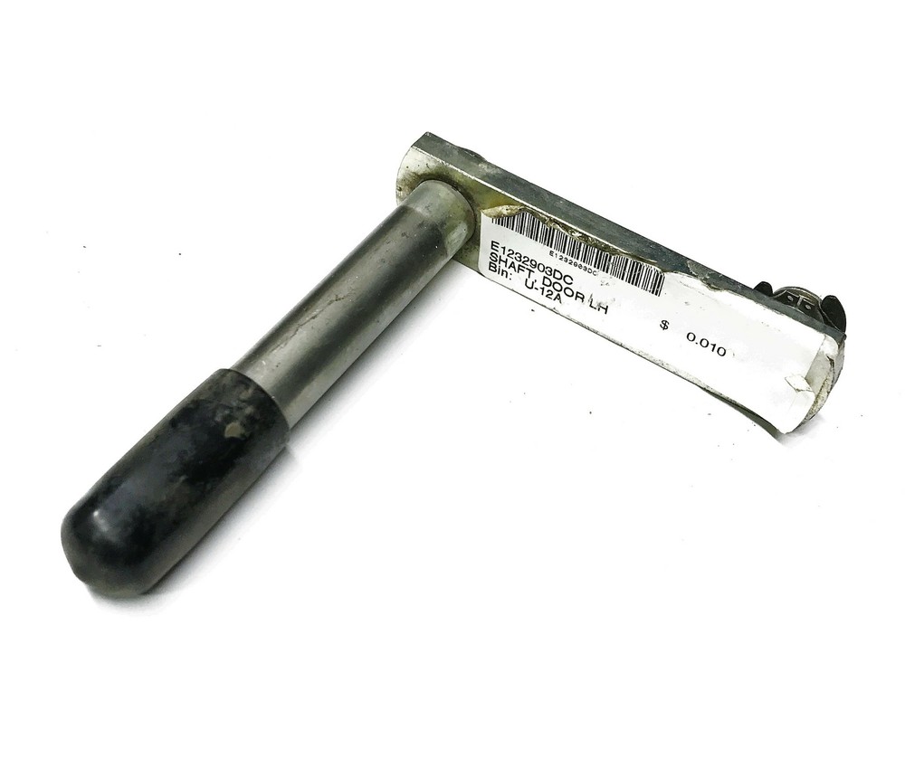 Orion Left Side Door Shaft E1232903DC NOS