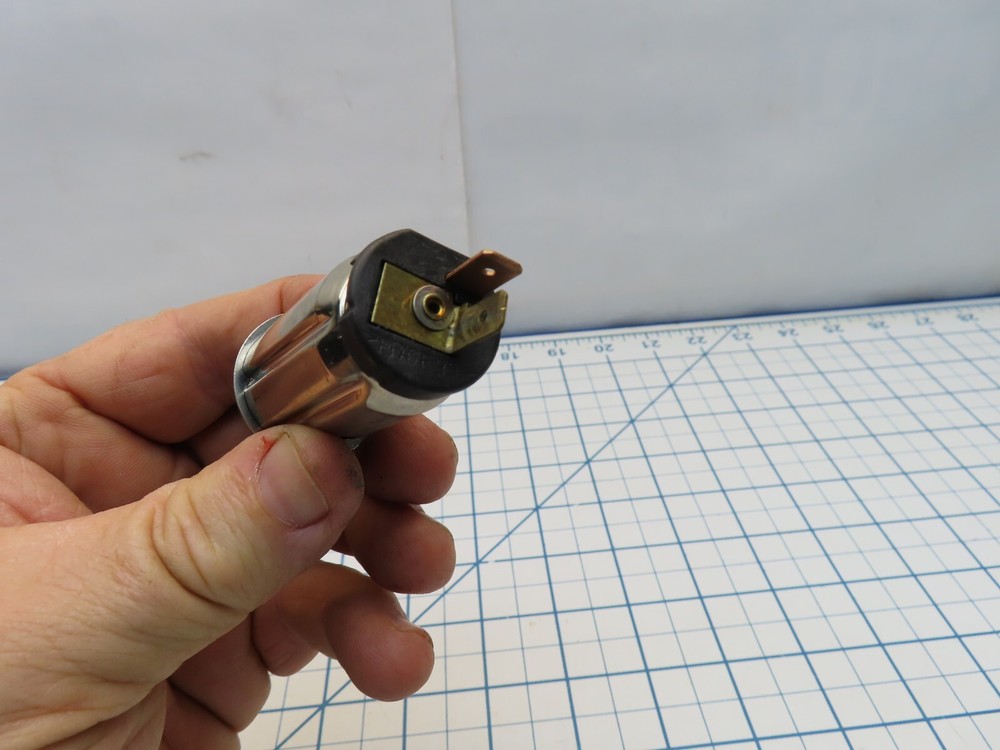Ford 98AG-15K047-AC Cigarette Lighter Socket Base Only New