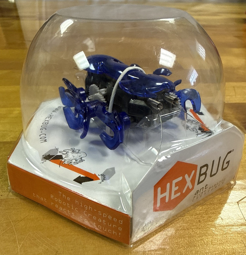 2009 Hex Bug Micro Robotic Ant Blue 60-497 New