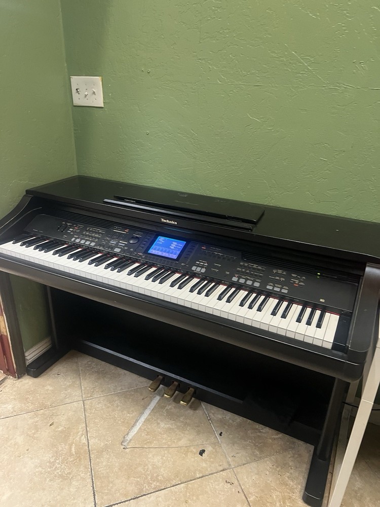 Technics Digital Piano Ensemble SX-PR702